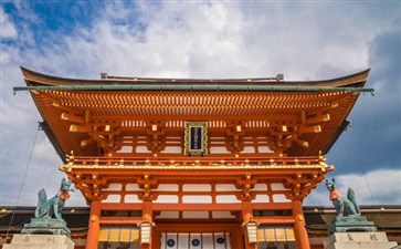 重庆到日本旅游：京都伏见稻荷大社