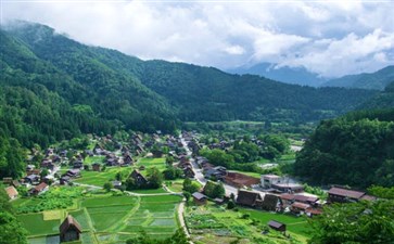 日本当地旅游：白川乡合掌村夏季