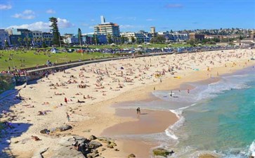 澳大利亚旅游：悉尼邦迪海滩