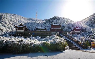 南川金佛山雪景