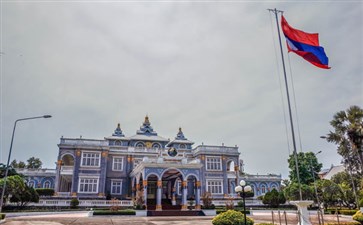 老挝旅游：万象总理府总统府