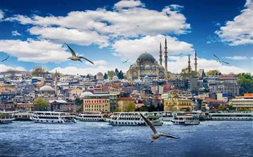 土耳其旅游：伊斯坦布尔船游博斯普鲁斯海峡