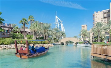 迪拜旅游：朱美拉露天集市与七星帆船酒店
