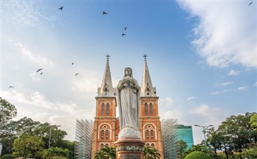 越南旅游：胡志明红教堂