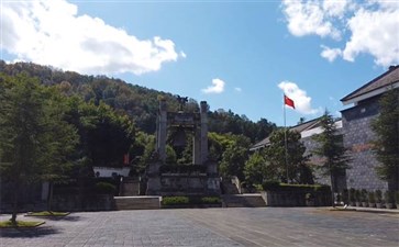 全景云南旅游：腾冲国殇墓园