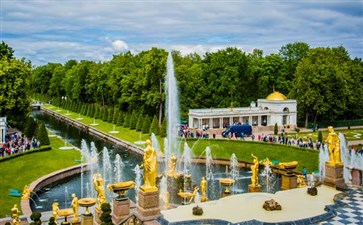 俄罗斯旅游：圣彼得堡夏宫