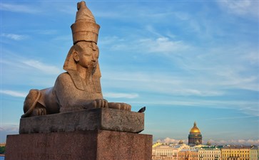 俄罗斯旅游：圣彼得堡涅瓦河畔狮身人面像
