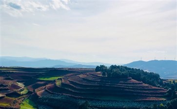 云南旅游红河州环线：红土地乐普凹