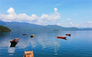 四川泸沽湖旅游：泸沽湖女神湾