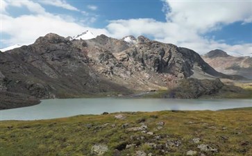 新疆自驾旅游：温泉县鄂托克赛尔天泉景区