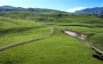 新疆自驾旅游：伊赛牧道