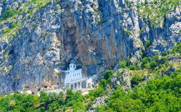 黑山奥斯特洛修道院