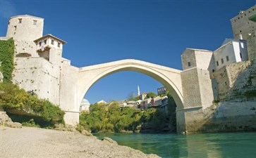 波黑莫斯塔尔古城老桥