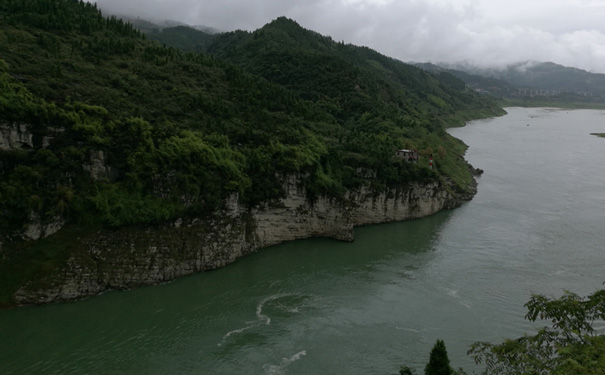 重庆到酉阳旅游_[纯玩]重庆酉阳桃花源+乌江画廊+龚滩古镇+九黎城2日旅游<重庆周边旅游纯玩，全程不进店，5A景点桃花源+乌江画廊游船+网红古镇龚滩，品尝特色地道苗家菜！>