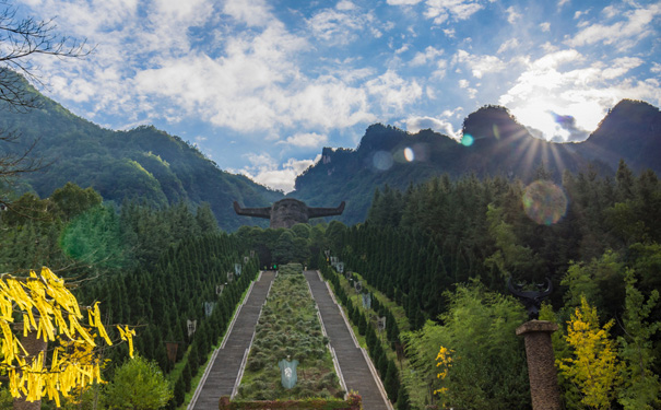 重庆到湖北旅游_[纯玩]神农架+巫山小三峡双汽5日旅游[重庆出发]<巫山+神农架旅游直通车，双5A景点，纯玩0自费0购物，真正的品质行程！>