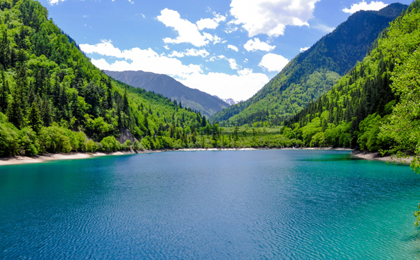 重庆到黄龙旅游_九寨沟+黄龙+俄木塘花海双飞5天旅游[重庆直飞红原]<九寨沟旅游线路，经典九黄旅游，重庆直飞红原，特别安排游览俄木塘花海！>