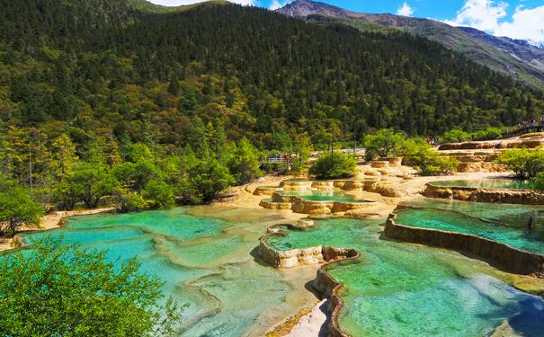 重庆到川西旅游_川西黄龙+红原大草原四日游[2018国庆旅游汽车线]<2018重庆十一国庆旅游，人间瑶池黄龙+红原大草原+特色藏寨，川西旅游秘境之美！>