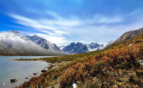 重庆到都江堰旅游_川西阿坝年保玉则观湖+莲宝叶则转山4天旅游[五一旅游]<五一川西阿坝旅游线路，莲宝叶则+年保玉则，全程不进购物店不推荐自费项目，下午18点出发，观圣湖转神山！>