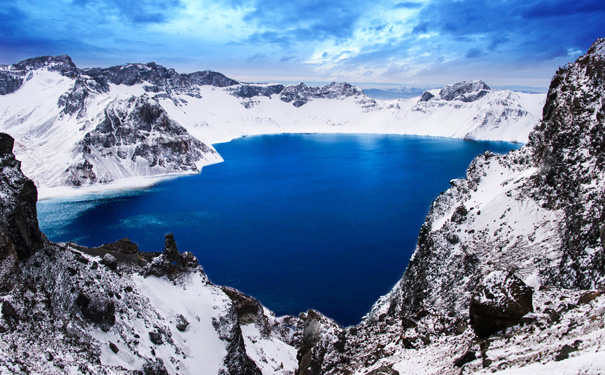 重庆到亚布力旅游_东北长白山+雪乡+亚布力+雾凇岭双飞7/8天旅游[重庆直飞]<冬季东北冰雪旅游线路，冰雪长白山天池、中国雪乡、亚布力滑雪场、雾凇奇景，全程不进购物店+全程一车一导！>