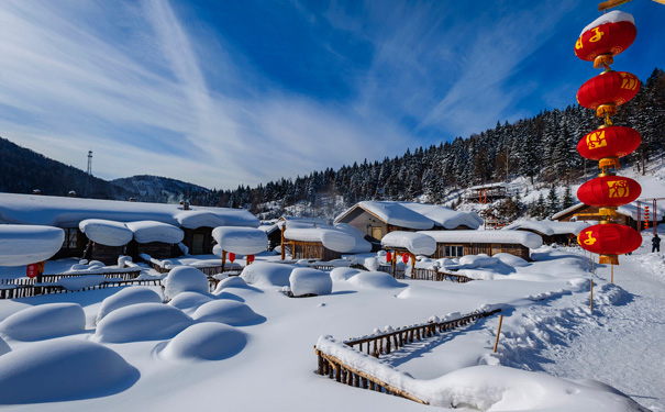 重庆出发国内旅游_[0购物]东北哈尔滨+亚布力滑雪场+雪乡+林海雪原老院子6天旅游<东北冰雪旅游线路，中国雪乡(2次环线车)+亚布力不限时滑雪+雪地温泉+俄罗斯歌舞表演+林海雪原老院子东北民俗集>