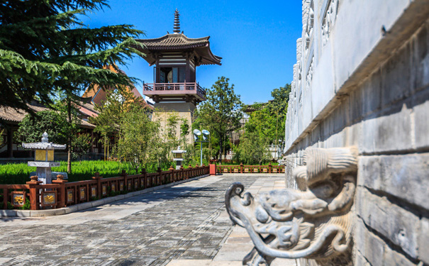 重庆到法门寺旅游_重庆到西安+兵马俑+法门寺5天旅游[火车夕阳红]<本线路为散客夕阳红旅游团，重庆-西安往返火车硬卧，游客还可选择往返双动或双飞！>