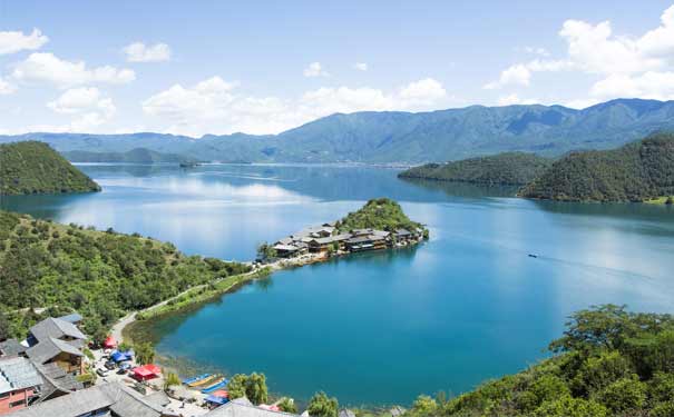 重庆出发春节旅游_丽江+泸沽湖深度纯玩5日游[含拉市海]