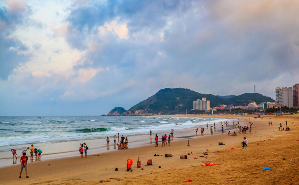 重庆出发海岛旅游_海陵岛一地3/5日旅游[动车/飞机]<广东海陵岛旅游，畅游东方夏威夷-海陵岛，全程四星山海湾假日酒店住宿！重庆往返大交通可选飞机、动车！>