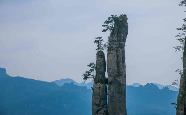 重庆到恩施旅游_重庆到恩施大峡谷腾龙洞往返动车三天旅游<爽快行程，往返动车，游览恩施大峡谷与腾龙洞！>