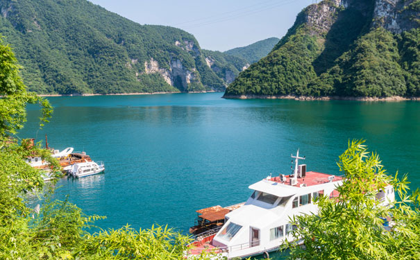 重庆到恩施旅游_重庆到湖北野山峡、黄鹤桥魅力山水自驾3日游【端午自驾游】<到湖北恩施旅游，游览女儿城，体验独特的土家文化美食，欣赏奇特的喀斯特地貌>