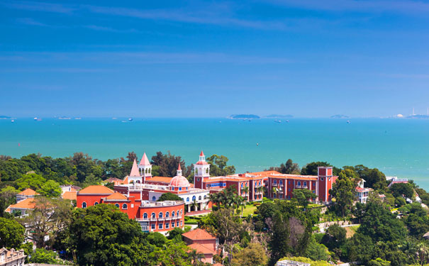 重庆出发海滨旅游_厦门纯玩（鼓浪屿+帆船出海+胡里山炮台）双飞五日旅游<厦门旅游纯玩团，五缘湾帆船出海+沙坡尾+鼓浪屿+曾厝垵+胡里山炮台，特别安排闽南风味餐>