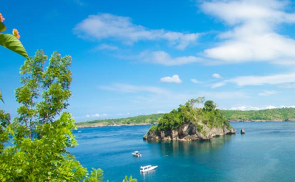 重庆出发海岛旅游_【经典巴厘】重庆到巴厘岛双飞6/7日旅游<2019重庆到巴厘岛旅游报价，乘坐玻璃底船游览蜜月湾，巴厘岛市区酒店+2晚海边酒店！>