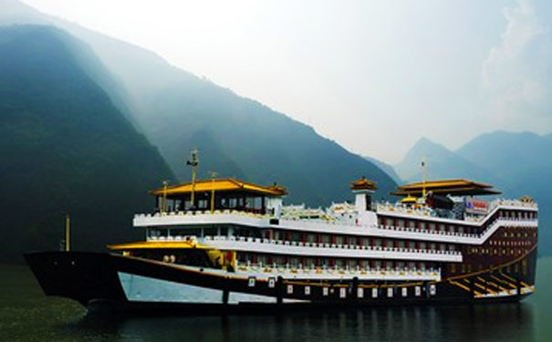 重庆到巫山旅游_【皇家花苑号】重庆三峡单程3天旅游<皇家花苑号重庆三峡游轮旅游，游轮造型彷三国时期古战船！>