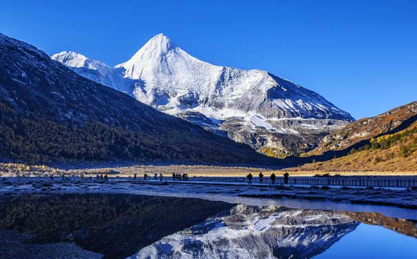 重庆到稻城亚丁旅游_[纯玩]稻城亚丁单动双汽六日游