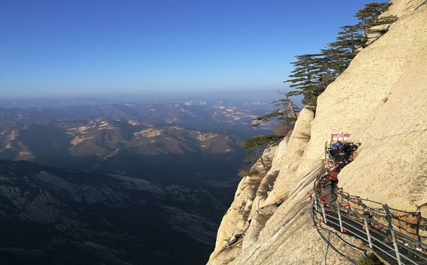 重庆到西安旅游_西安兵马俑、华清池骊山、华山、明城墙双卧五日游