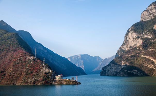 重庆三峡普通三峡游船旅游_【人车同行】重庆长江三峡游船往返3日游[新高湖号+火车返渝]