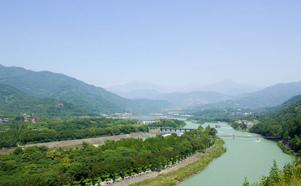 重庆出发端午节旅游_【0自费】四川都江堰+青城山2日游[动车往返]