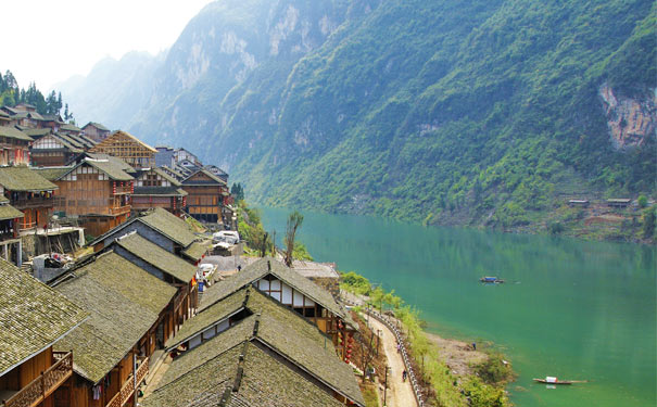 重庆到酉阳旅游_[特价纯玩]重庆周边彭水阿依河+龚滩古镇二日游<重庆周边二日游特价，金秋阿依河，浓浓苗乡情！全程0购物，赠送苗家篝火晚会！>