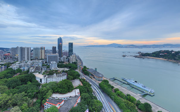 重庆到福建旅游_[纯玩]厦门鼓浪屿+云水谣双飞5日游[0购物0自费]<厦门鼓浪屿纯玩团，0自费0购物，连住4晚商务酒店！鼓浪屿+云水谣古镇+海上明珠塔+闽南传奇秀！>