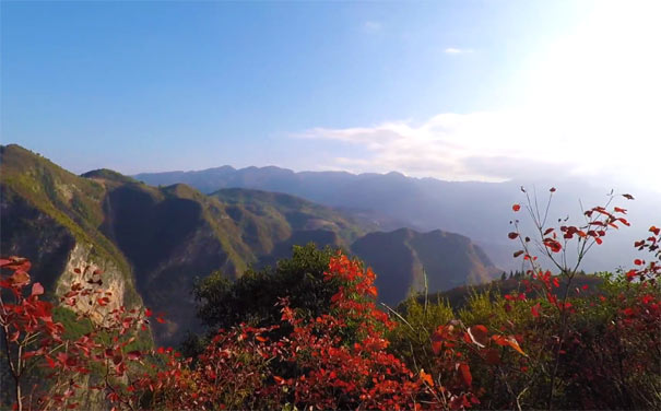 重庆周边旅游_[巫山红叶节]纯玩重庆巫山神女天路+船游小三峡2日游