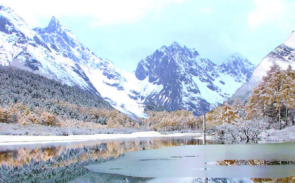 重庆到四川旅游_川西毕棚沟+鹧鸪山滑雪自驾三日游<重庆自驾川西滑雪旅游，千里冰封、万里雪飘，冬季自驾前往毕棚沟+鹧鸪山滑雪+古尔沟温泉旅游>