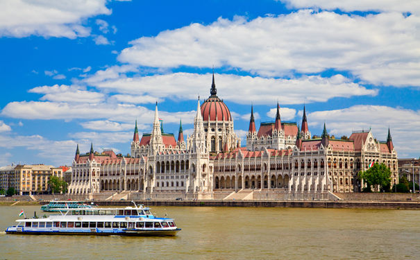 重庆到匈牙利旅游_[一价全含]东欧奥地利+捷克+匈牙利+克罗地亚+斯洛文尼亚5国13日游[0自费]