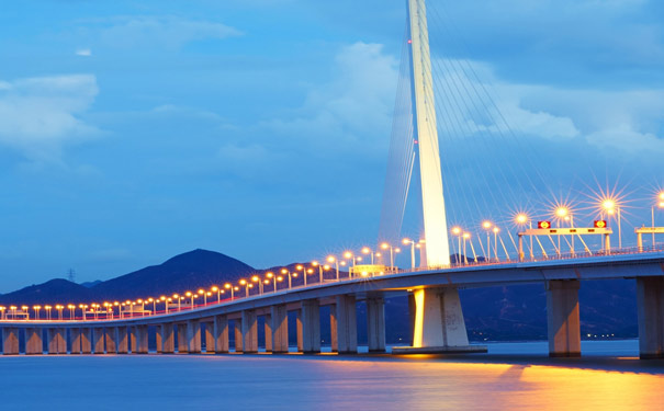 重庆到深圳旅游_[春节旅游]广州百万葵园+船游港珠澳大桥+巽寮湾+深圳+惠州5/6日游<重庆春节旅游，2020年到广州过大年，广州团圆宴+百万葵园+船游港珠澳大桥+巽寮湾+深圳+惠州哈斯塔特小镇>