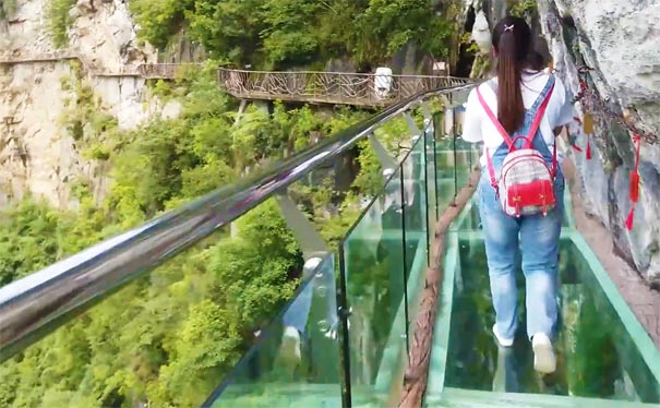 重庆周边旅游_[纯玩]重庆周边丰都九重天一日游<重庆周边一日游，丰都九重天旅游，纯玩0购物0自费，赠送九重天连天栈道+5D玻璃桥！>