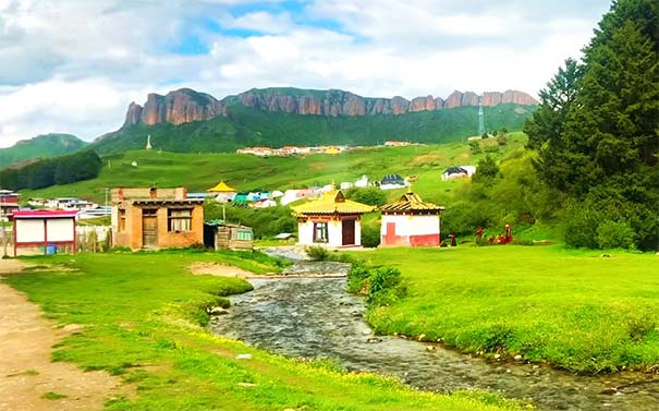 重庆到甘南旅游_[0购物]甘南麦积山+官鹅沟+扎尕那+郎木寺双动六日旅游<甘肃甘南旅游，全程0购物0自费，游甘南扎尕那秘境+麦积山石窟+官鹅沟+拉卜楞寺+郎木寺+梅花鹿基地等！>