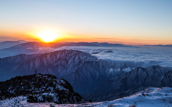 [冬季冰雪]重庆自驾牛背山+眉山水街夜景三日游