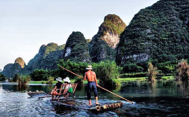 重庆到桂林旅游_[纯玩]重庆到桂林+阳朔+漓江双动四日旅游<纯玩桂林旅游，重庆出发动车四日，含漓江竹筏+十里画廊+兴坪古镇+徒步遇龙河+阳朔西街+象鼻山+日月双塔等！>