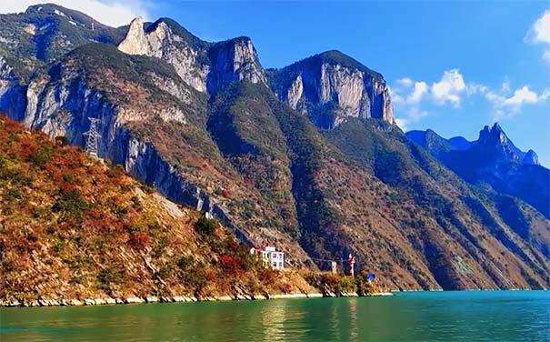 [三峡红叶]重庆三峡四日旅游[观光船巫峡&西陵峡+葛洲坝+三峡大坝]