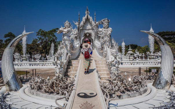 重庆出发出境旅游_[春节泰国自驾游]重庆到泰国清迈自驾7天旅游[过境老挝]<泰国自驾旅游线路，深度游览泰国北部地区：清莱、清迈、三角地区，体验传说中的佛教之国！>